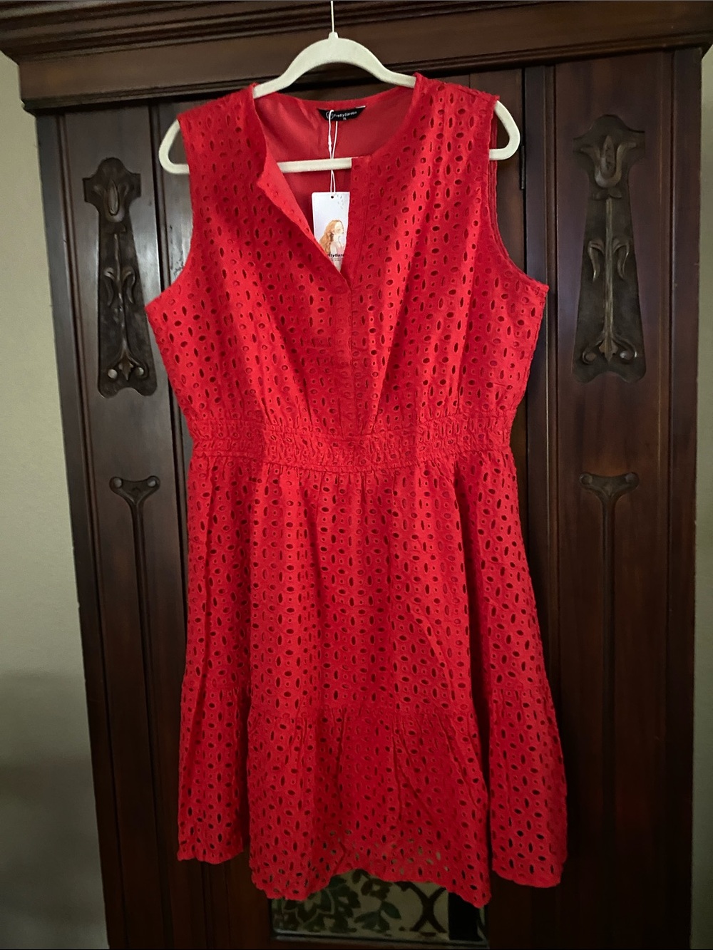 Women’s Red Eyelet Midi Dress - Sleeveless Casual Fit